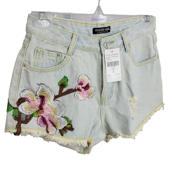 Fashiona Nova  Denim Shorts - Picture 2 of 4